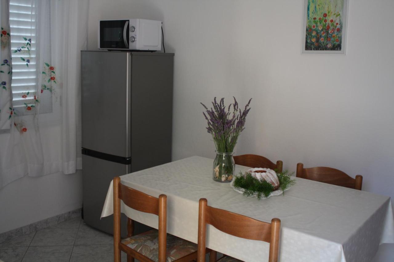 Apartman Anka Вигани Екстериор снимка